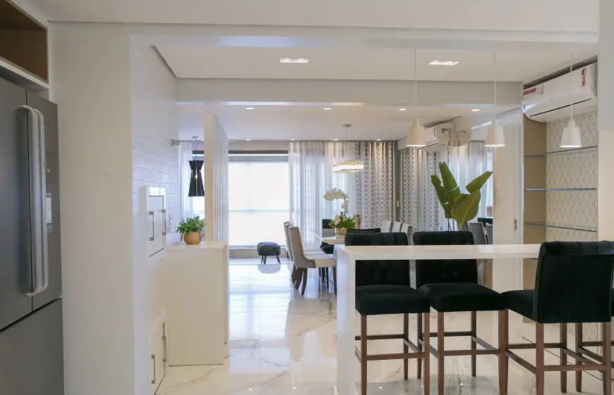 Foto 1 de Apartamento com 3 Quartos à venda, 229m² em Centro, Canoas