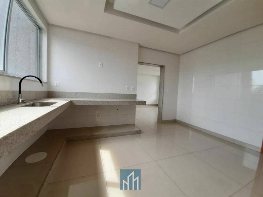 Foto 4 de Apartamento com 3 Quartos à venda, 136m² em Centro, Divinópolis