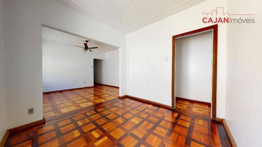 Foto 3 de Apartamento com 3 Quartos à venda, 101m² em Medianeira, Porto Alegre