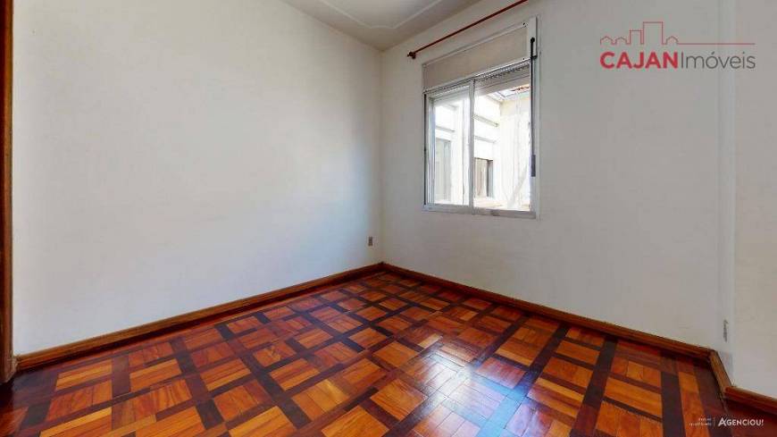 Foto 5 de Apartamento com 3 Quartos à venda, 101m² em Medianeira, Porto Alegre