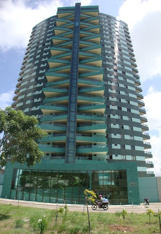 Foto 1 de Apartamento com 4 Quartos à venda, 240m² em Jardim Oceania, João Pessoa