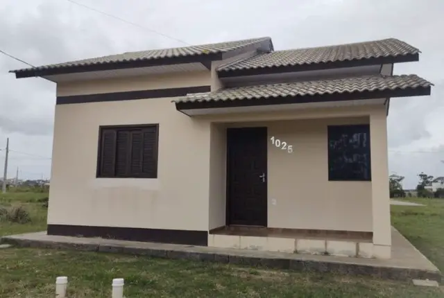 Foto 1 de Casa com 2 Quartos à venda, 50m² em Centro, Araranguá