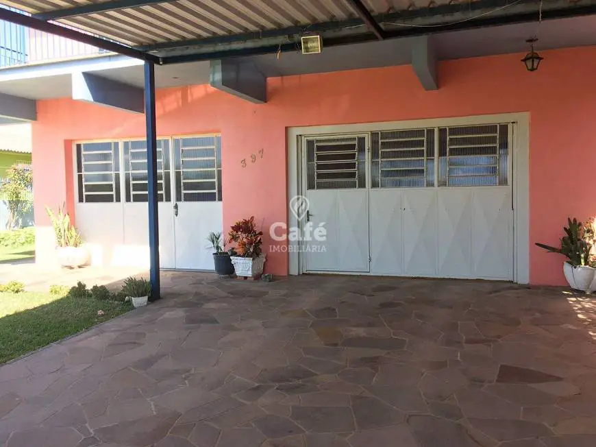 Foto 1 de Casa com 3 Quartos à venda, 395m² em Pinheiro Machado, Santa Maria