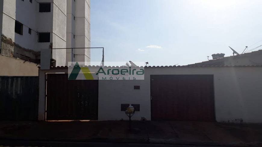 Foto 1 de Lote/Terreno à venda, 468m² em Jardim América, Goiânia