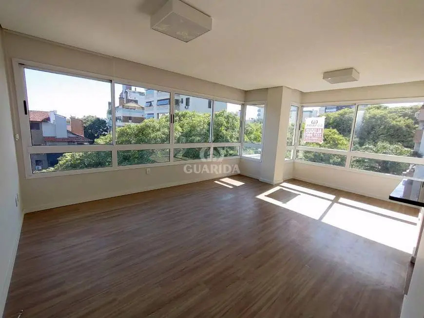Foto 1 de Apartamento com 2 Quartos para alugar, 100m² em Mont' Serrat, Porto Alegre