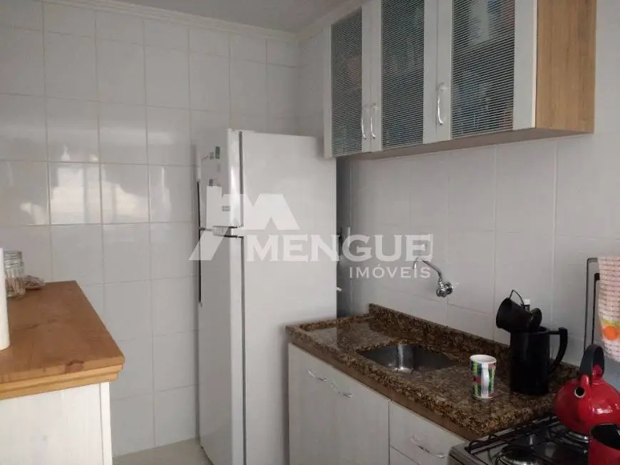 Foto 5 de Apartamento com 2 Quartos à venda, 59m² em Passo da Areia, Porto Alegre