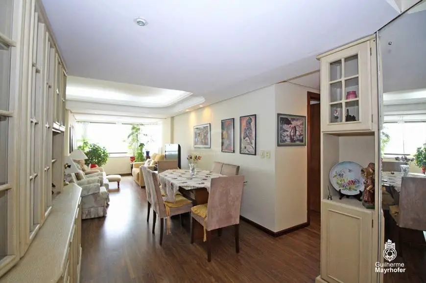 Foto 2 de Apartamento com 3 Quartos à venda, 90m² em Praia de Belas, Porto Alegre