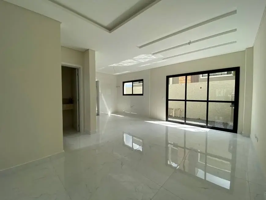 Foto 1 de Apartamento com 3 Quartos à venda, 140m² em Uberaba, Curitiba