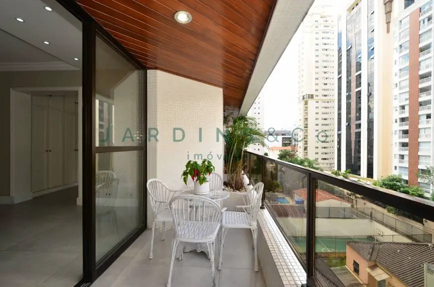 Foto 2 de Apartamento com 4 Quartos à venda, 179m² em Jardim Paulista, São Paulo