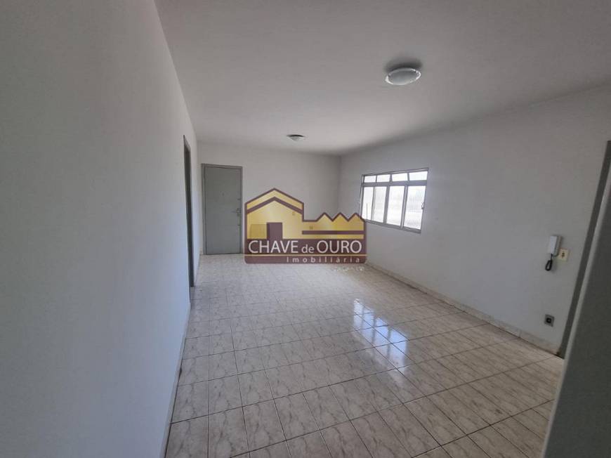 Foto 1 de Apartamento com 4 Quartos para alugar, 135m² em São Benedito, Uberaba