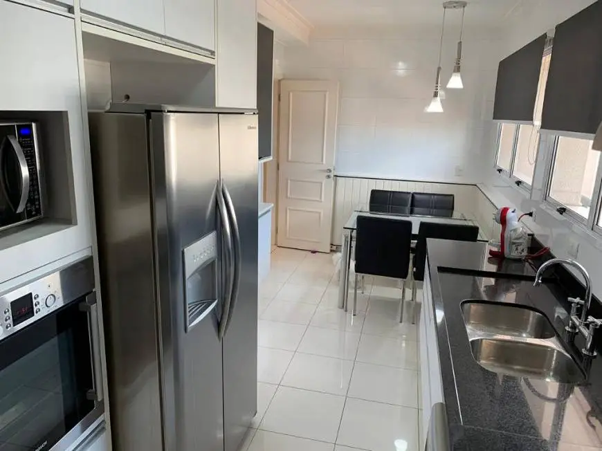 Foto 4 de Apartamento com 4 Quartos à venda, 222m² em Vila Mariana, São Paulo