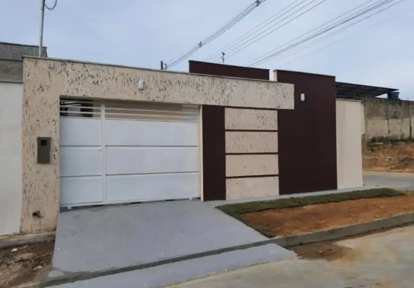 Foto 1 de Casa com 3 Quartos à venda, 102m² em Capuchinhos, Feira de Santana