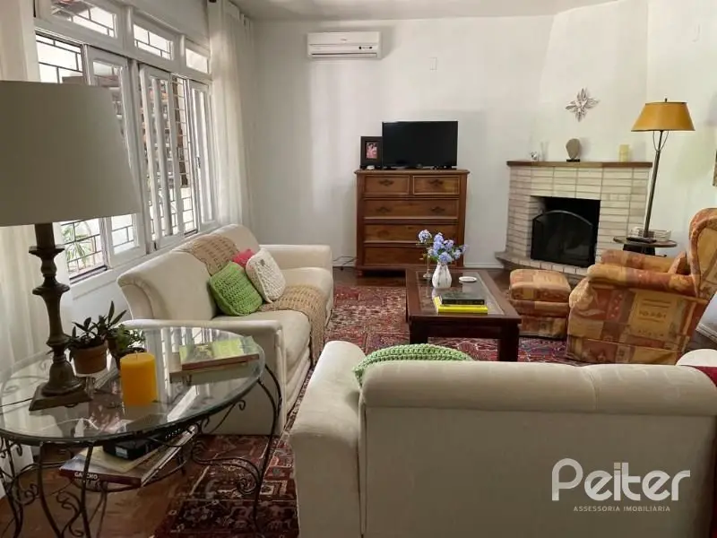 Foto 1 de Casa com 3 Quartos à venda, 200m² em Ipanema, Porto Alegre