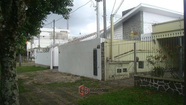 Foto 1 de Casa com 3 Quartos à venda, 775m² em Rebouças, Curitiba