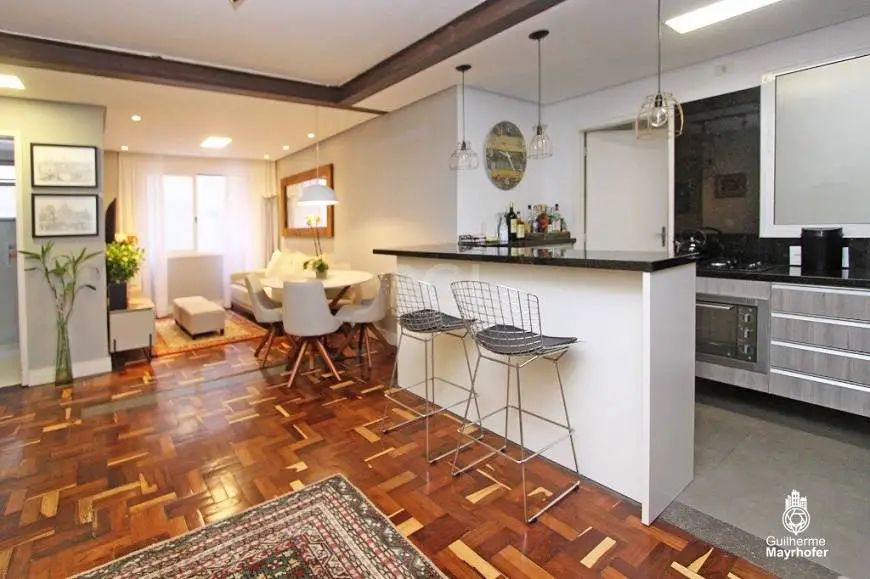 Foto 1 de Apartamento com 1 Quarto à venda, 70m² em Petrópolis, Porto Alegre