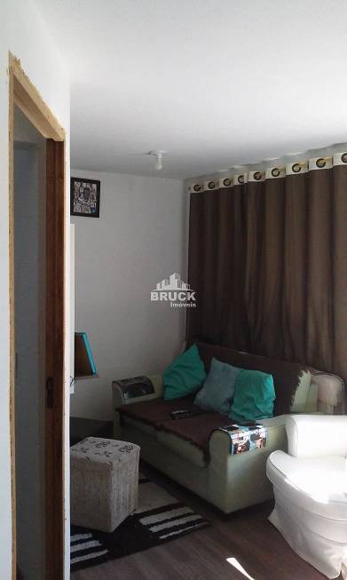 Foto 1 de Apartamento com 2 Quartos à venda, 40m² em Vila Nova, Porto Alegre