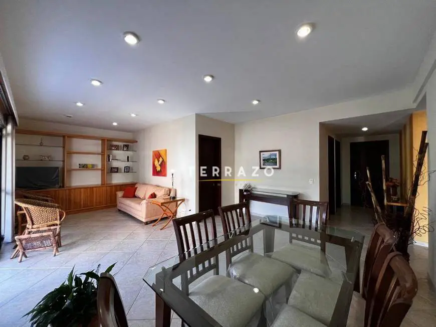 Foto 2 de Apartamento com 3 Quartos à venda, 135m² em Agriões, Teresópolis