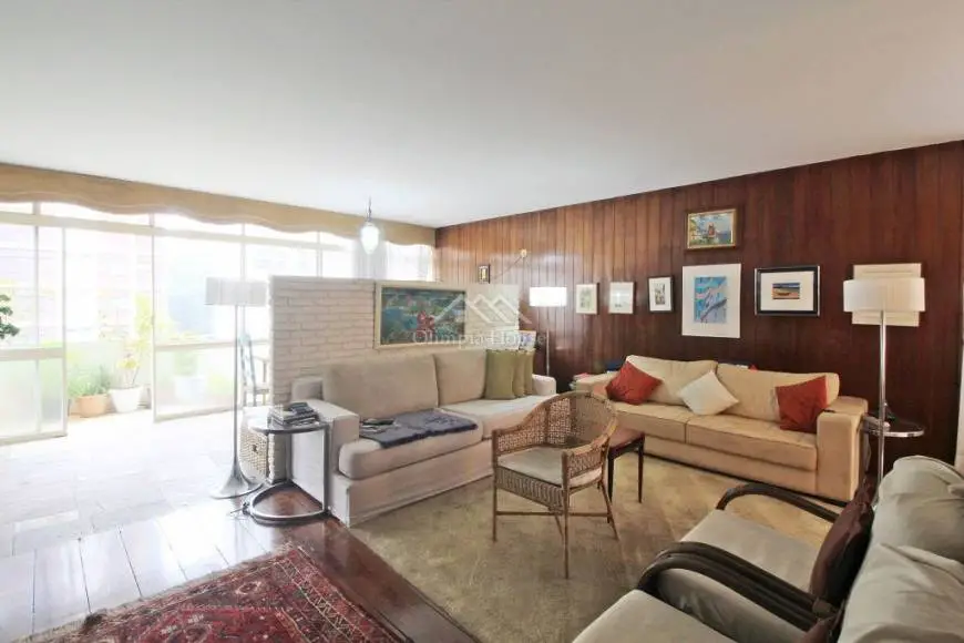 Foto 2 de Apartamento com 3 Quartos para alugar, 188m² em Higienópolis, São Paulo