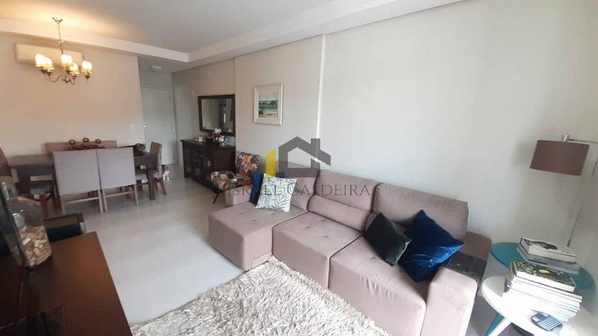 Foto 2 de Apartamento com 3 Quartos à venda, 110m² em Kobrasol, São José