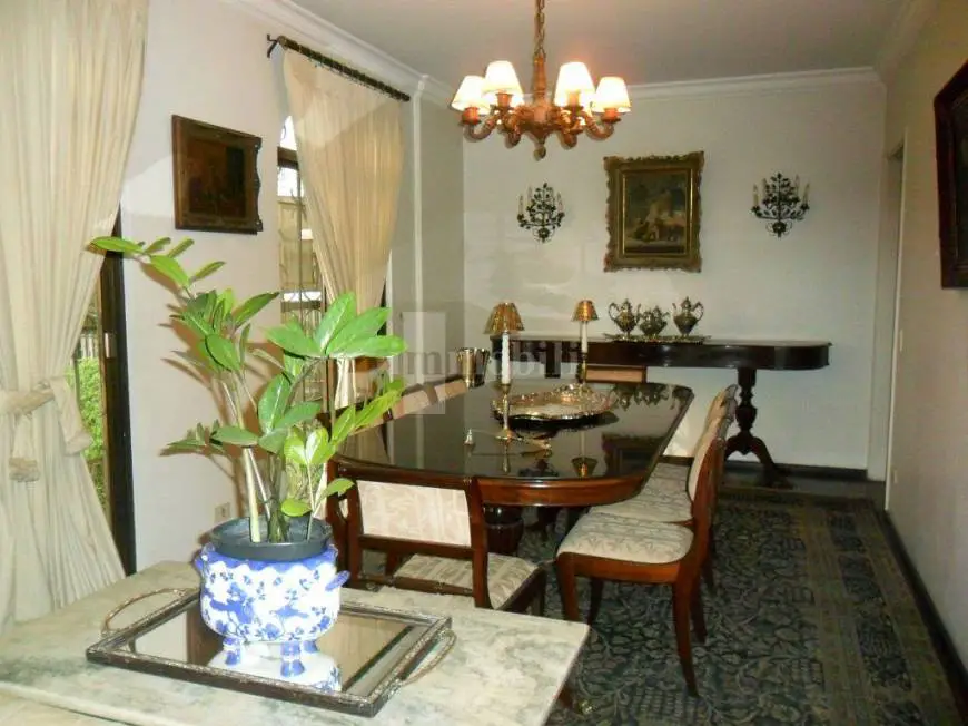 Foto 1 de Apartamento com 3 Quartos à venda, 192m² em Morro dos Ingleses, São Paulo