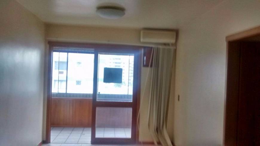 Foto 1 de Apartamento com 3 Quartos à venda, 100m² em Santana, Porto Alegre