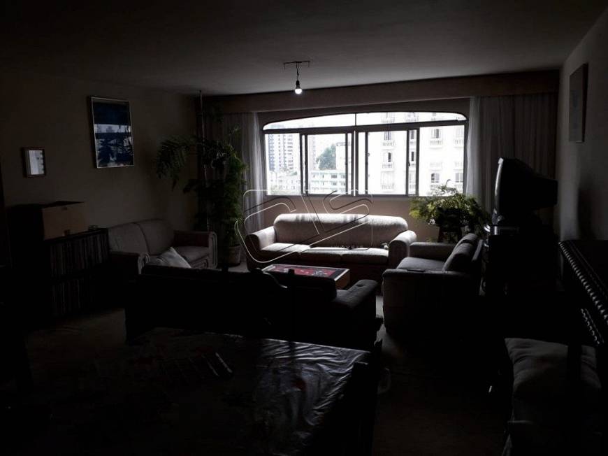 Foto 5 de Apartamento com 3 Quartos à venda, 156m² em Sumaré, São Paulo