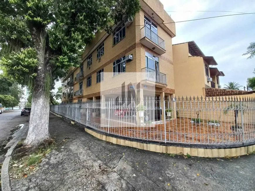 Foto 3 de Apartamento com 3 Quartos para alugar, 130m² em  Vila Valqueire, Rio de Janeiro