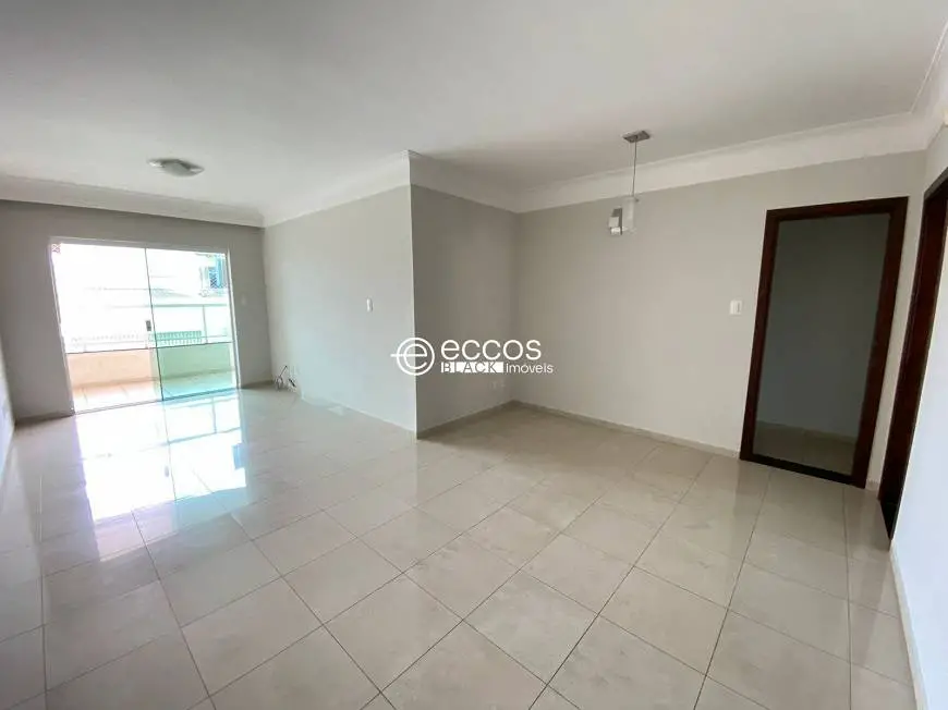 Foto 1 de Apartamento com 4 Quartos para alugar, 132m² em Vigilato Pereira, Uberlândia