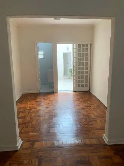 Foto 1 de Casa com 2 Quartos para alugar, 130m² em Santa Cecília, São Paulo