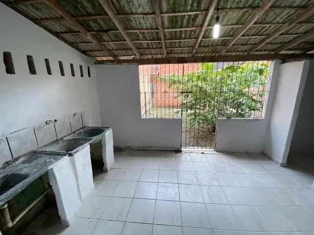 Foto 2 de Casa com 2 Quartos à venda, 200m² em Vila Nova de Colares, Serra