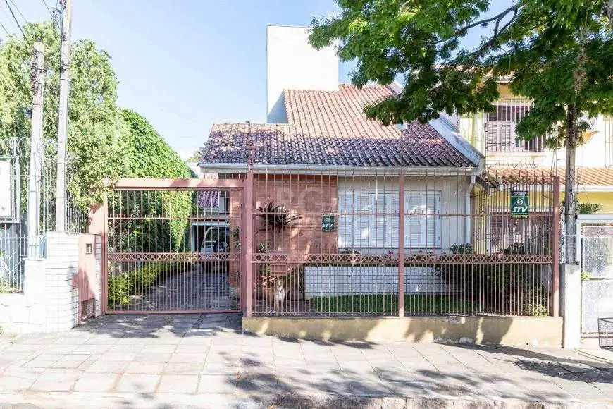 Foto 1 de Casa com 3 Quartos à venda, 197m² em Glória, Porto Alegre