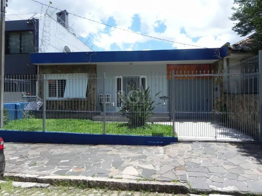 Foto 1 de Casa com 5 Quartos à venda, 162m² em Jardim São Pedro, Porto Alegre