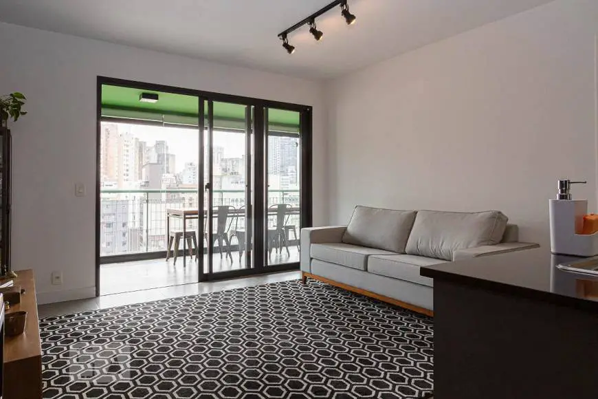 Foto 2 de Apartamento com 2 Quartos à venda, 80m² em Bela Vista, São Paulo