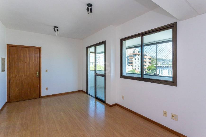 Foto 4 de Apartamento com 2 Quartos à venda, 78m² em Santa Cecília, Porto Alegre
