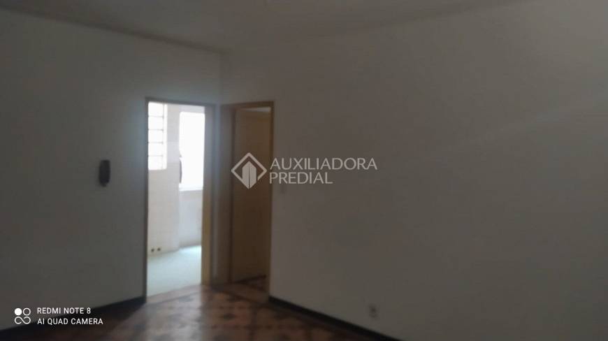 Foto 3 de Apartamento com 2 Quartos à venda, 66m² em São Geraldo, Porto Alegre