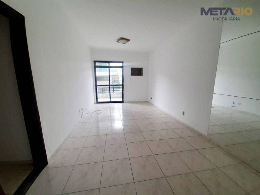 Foto 3 de Apartamento com 3 Quartos para alugar, 140m² em  Vila Valqueire, Rio de Janeiro