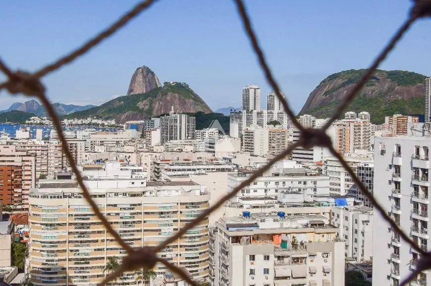 Foto 1 de Apartamento com 4 Quartos para alugar, 242m² em Botafogo, Rio de Janeiro