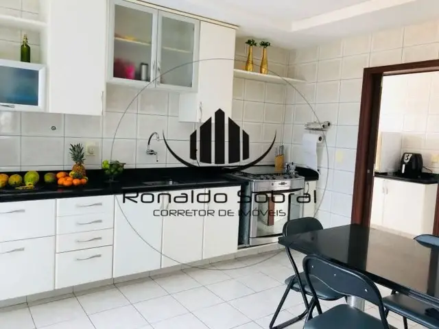 Foto 3 de Apartamento com 4 Quartos à venda, 254m² em Capim Macio, Natal