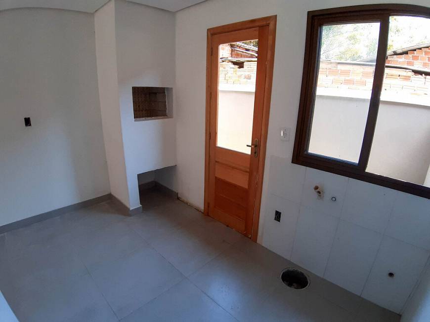 Foto 4 de Casa com 2 Quartos à venda, 69m² em Nonoai, Porto Alegre