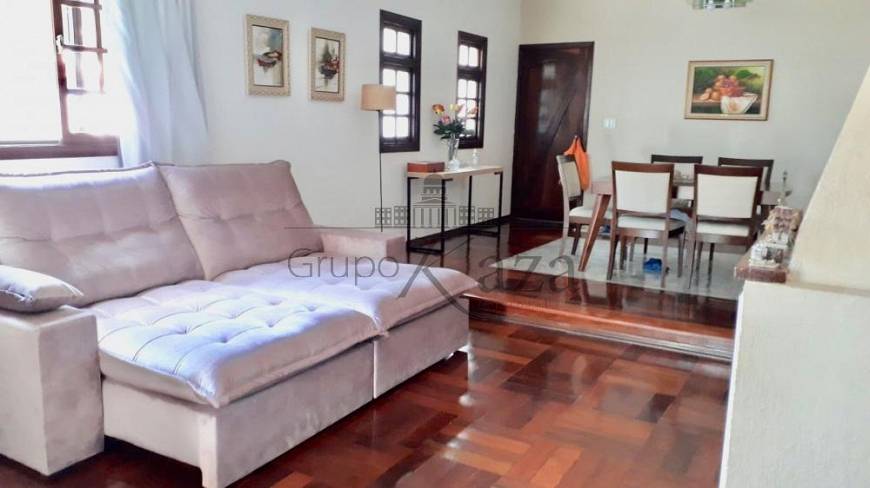 Foto 5 de Casa de Condomínio com 3 Quartos à venda, 250m² em Jardim das Colinas, São José dos Campos