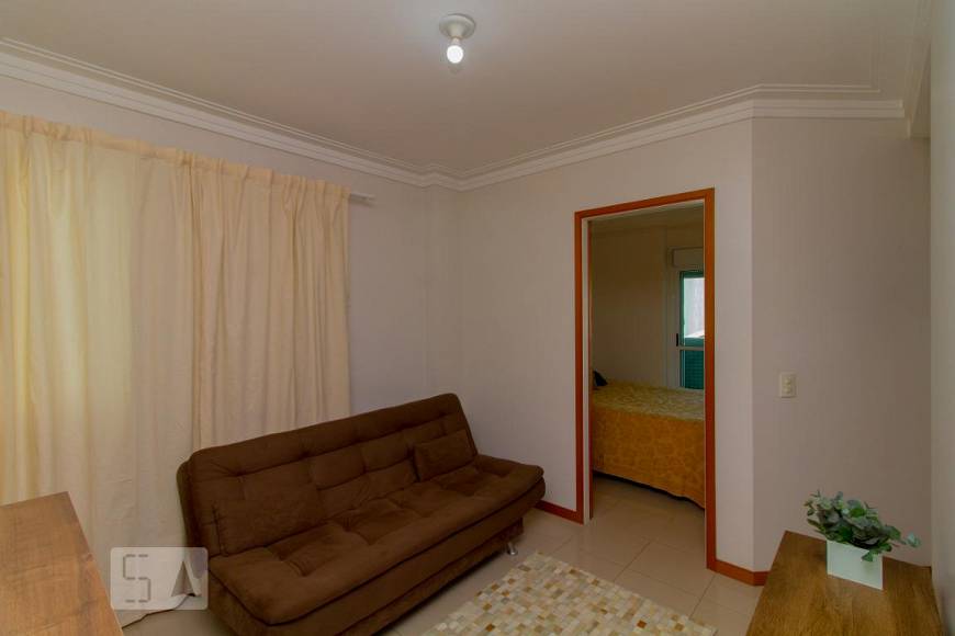 Foto 2 de Apartamento com 1 Quarto para alugar, 35m² em Centro, Florianópolis