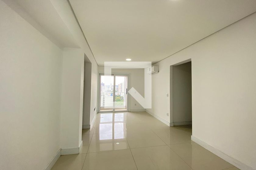 Foto 1 de Apartamento com 1 Quarto para alugar, 45m² em Pátria Nova, Novo Hamburgo
