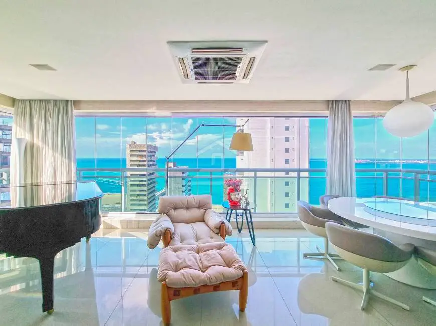 Foto 3 de Apartamento com 3 Quartos à venda, 210m² em Meireles, Fortaleza