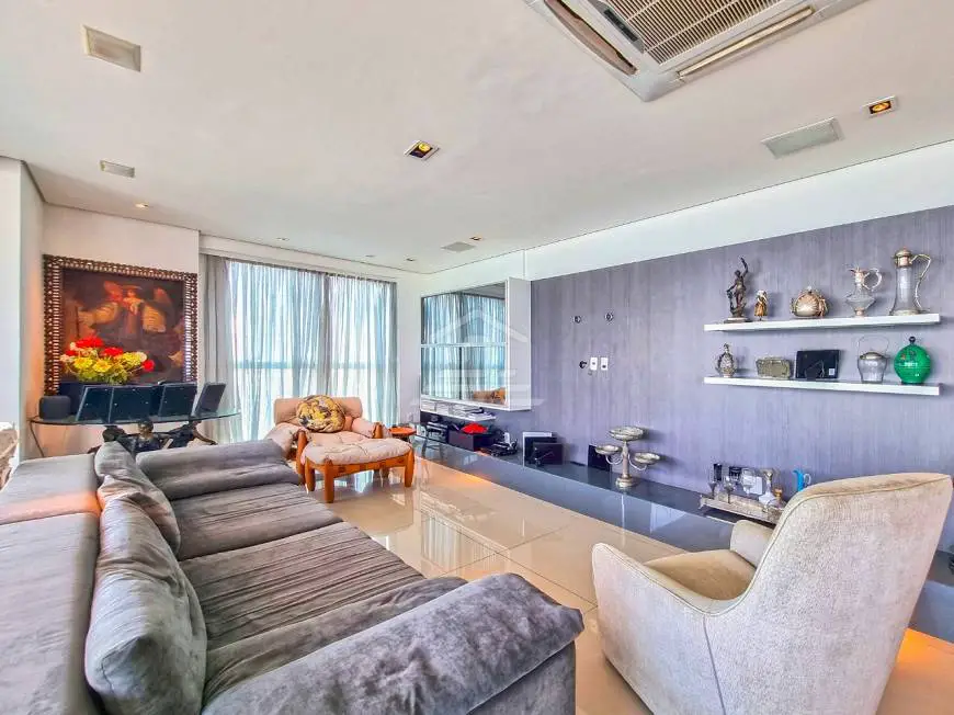 Foto 4 de Apartamento com 3 Quartos à venda, 210m² em Meireles, Fortaleza