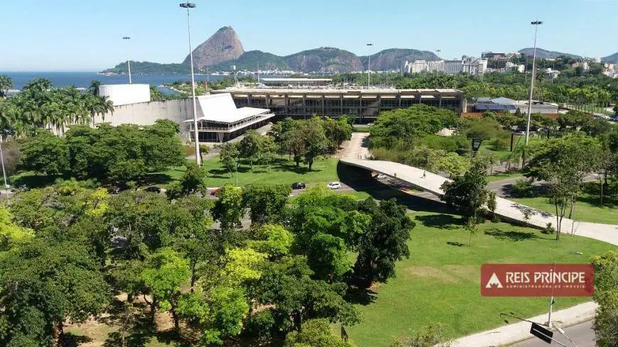 Foto 3 de Apartamento com 4 Quartos para alugar, 76m² em Centro, Rio de Janeiro