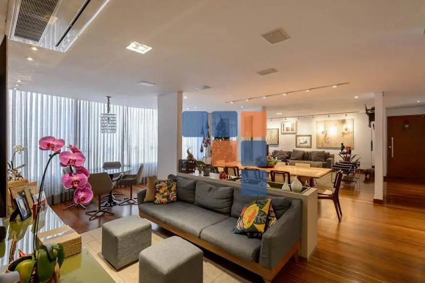 Foto 1 de Apartamento com 4 Quartos à venda, 220m² em Lourdes, Belo Horizonte