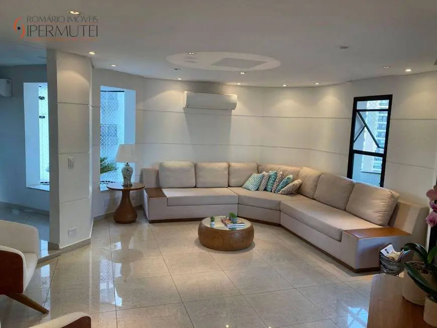Foto 2 de Apartamento com 4 Quartos à venda, 205m² em Vila Regente Feijó, São Paulo