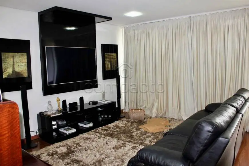 Foto 5 de Apartamento com 4 Quartos à venda, 330m² em Vila Santa Cruz, São José do Rio Preto