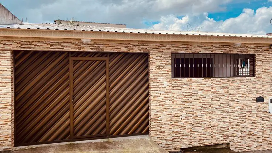 Foto 1 de Casa com 2 Quartos à venda, 76m² em Alvorada, Manaus