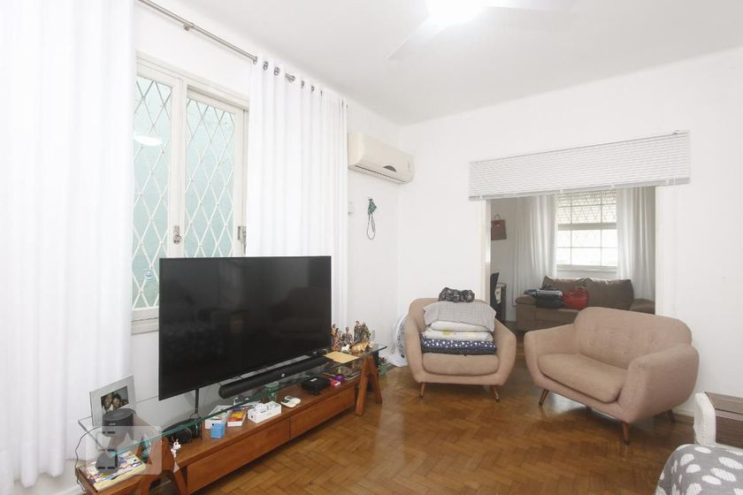 Foto 1 de Casa com 4 Quartos para alugar, 200m² em Auxiliadora, Porto Alegre